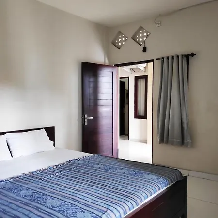 Oyo 90096 Hotel Tiana
